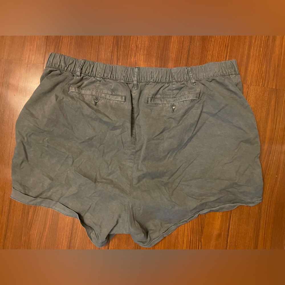 Dark gray chino shorts from Old navy